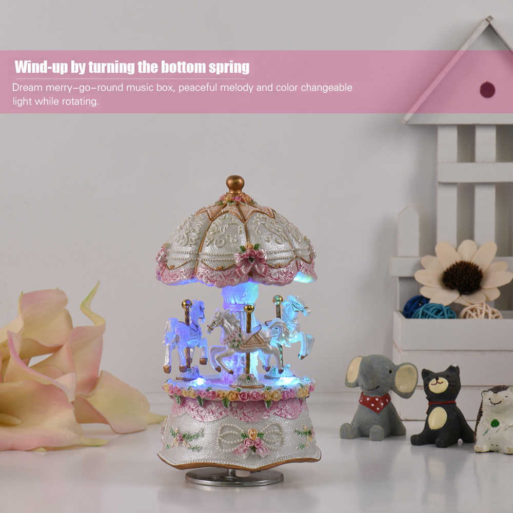 Snow Globe Musical - Luxe Droom 3-Horse Roterende Carrousel Draaimolen