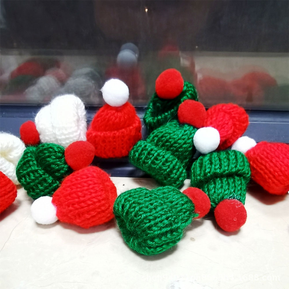 10 Stuks 3.5x5cm Mini Kerst Ge - Santa Hat Plush recensie en prijs
